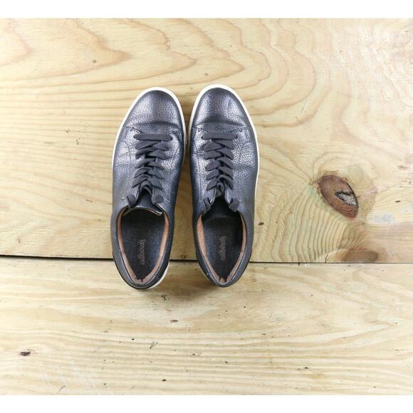 Frye Sneakers Womens 10M Leather Gray Pewter Crackled Metallic Low Top Athletic - Picture 6 of 9